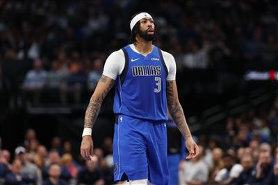 Competitive status is picking up! The thick eyebrows scored 16 points and 8 rebounds on 6 of 12 shots in the half.