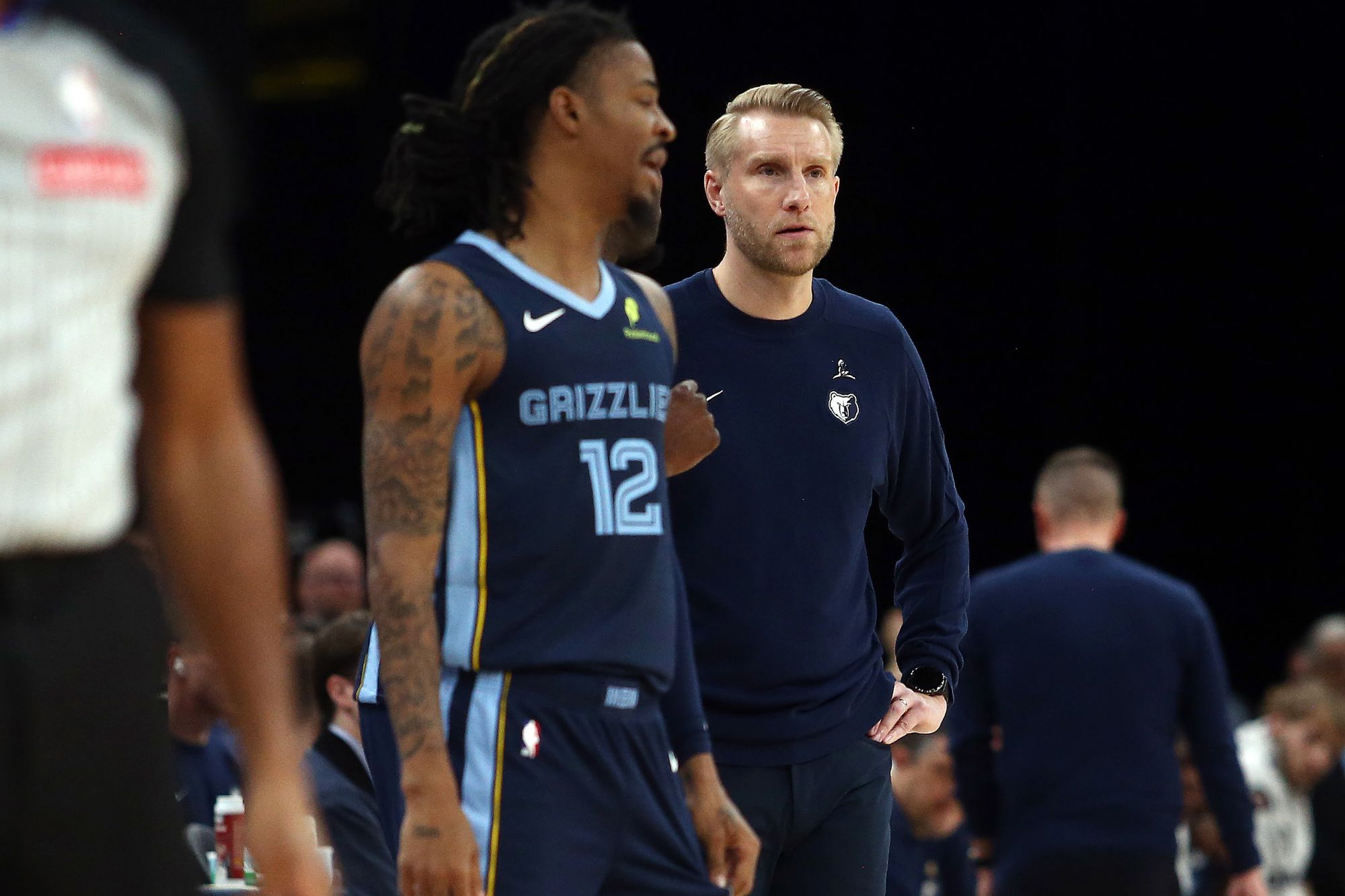 US media: Morant has almost no communication with coach Isalo and is always alone when calling timeout