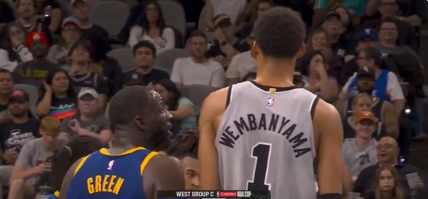 Wen Ban Tan and Green Counterpoint: Sometimes when others say something to you, you have to respond accordingly