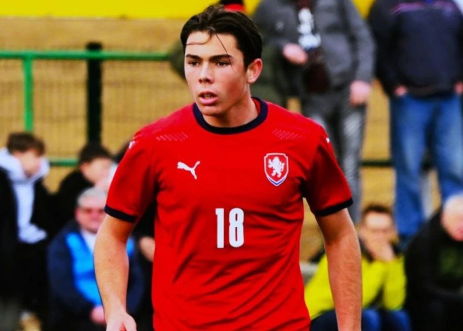 Representing the Czech Republic U19, Buffon's son scored a hat trick in the European Youth Championship qualifying round.