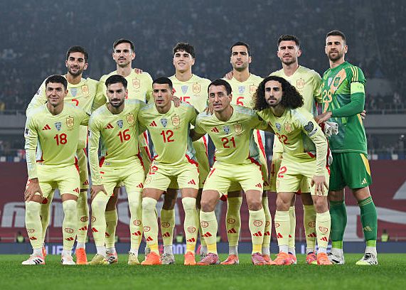 In a direct confrontation in the next round, Spain will advance to the World Cup without losing 7 goals to Türkiye.