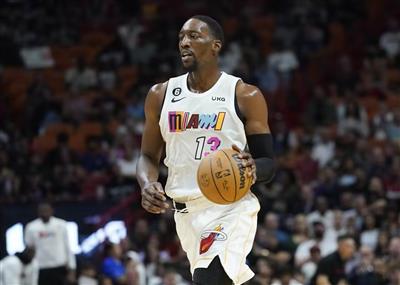 Great sense of ball control! Eight players from the Heat scored in double figures, scoring 146 points and shooting 53.9% from the field.